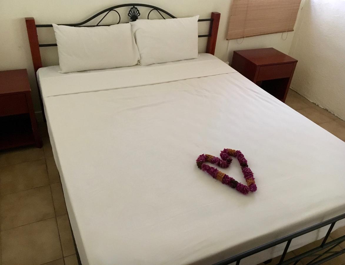 Le Trevani Otel Koungou Dış mekan fotoğraf