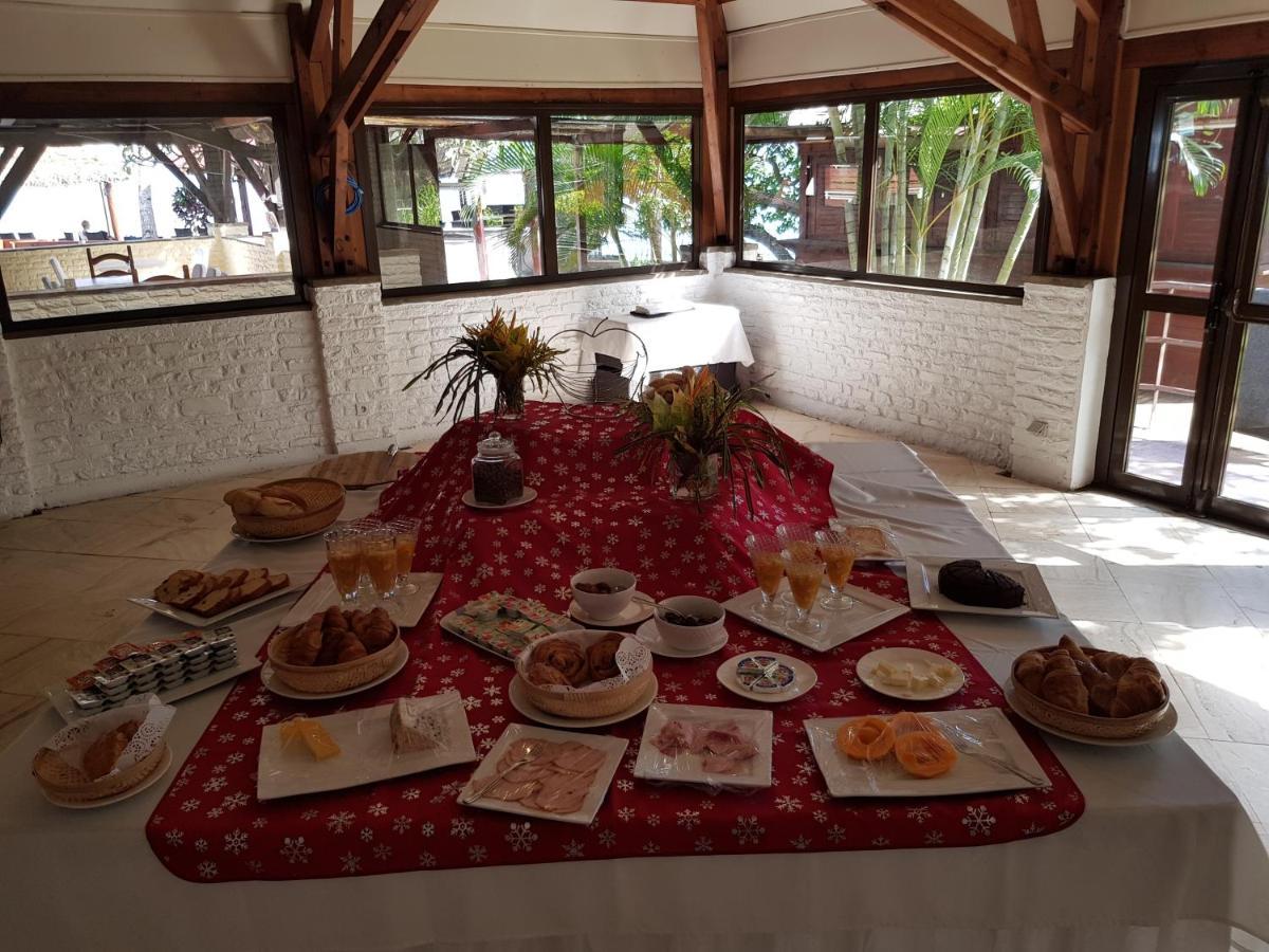 Le Trevani Otel Koungou Dış mekan fotoğraf